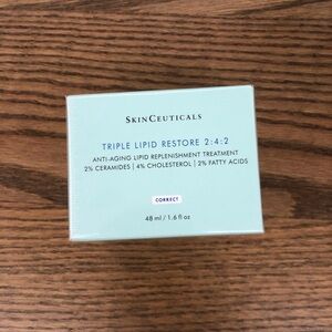 SkinCeuticals Triple Lipid Restore 2:4:2 - Mint Green Box